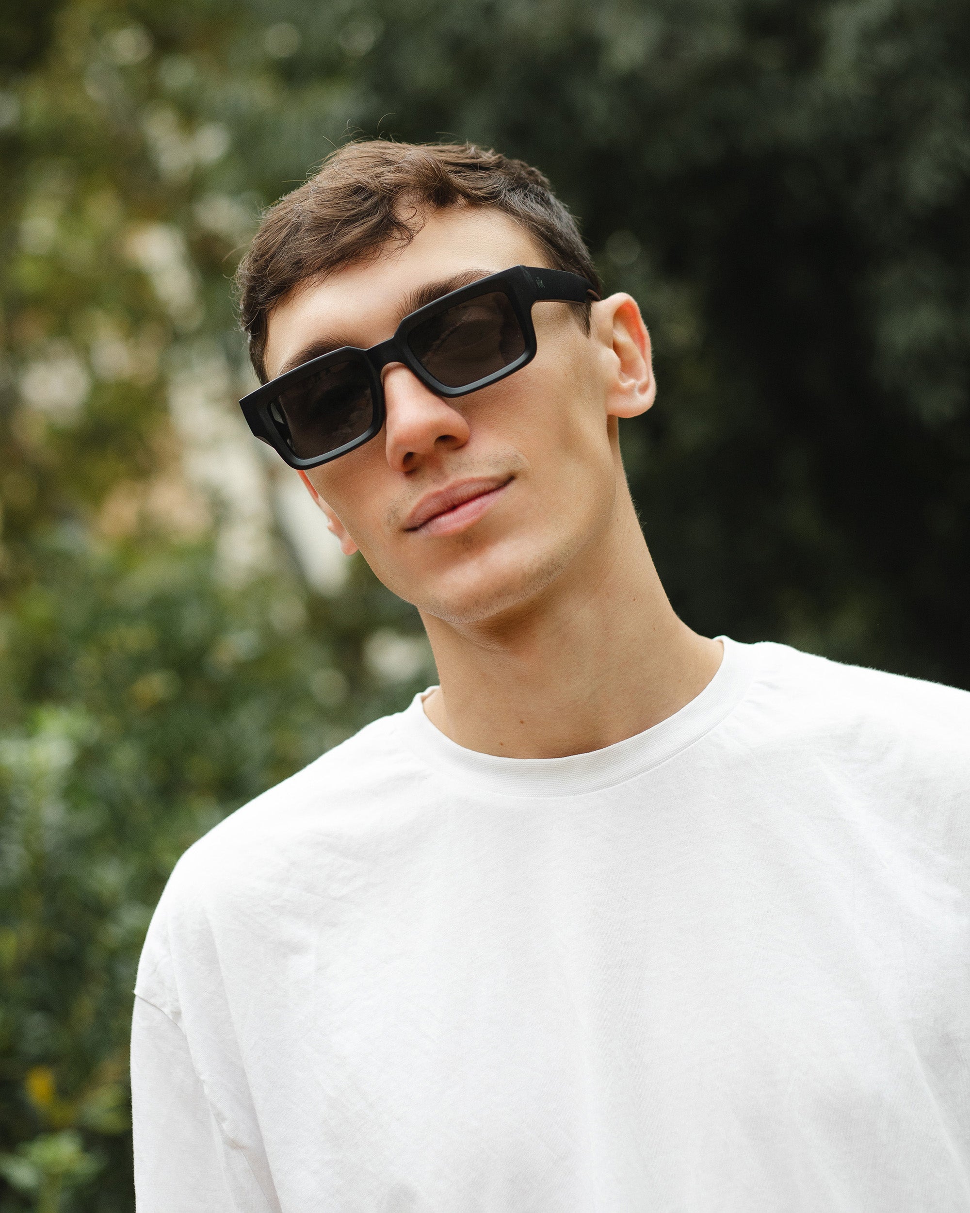 Hanukeii Islander Black / Black Sunglasses