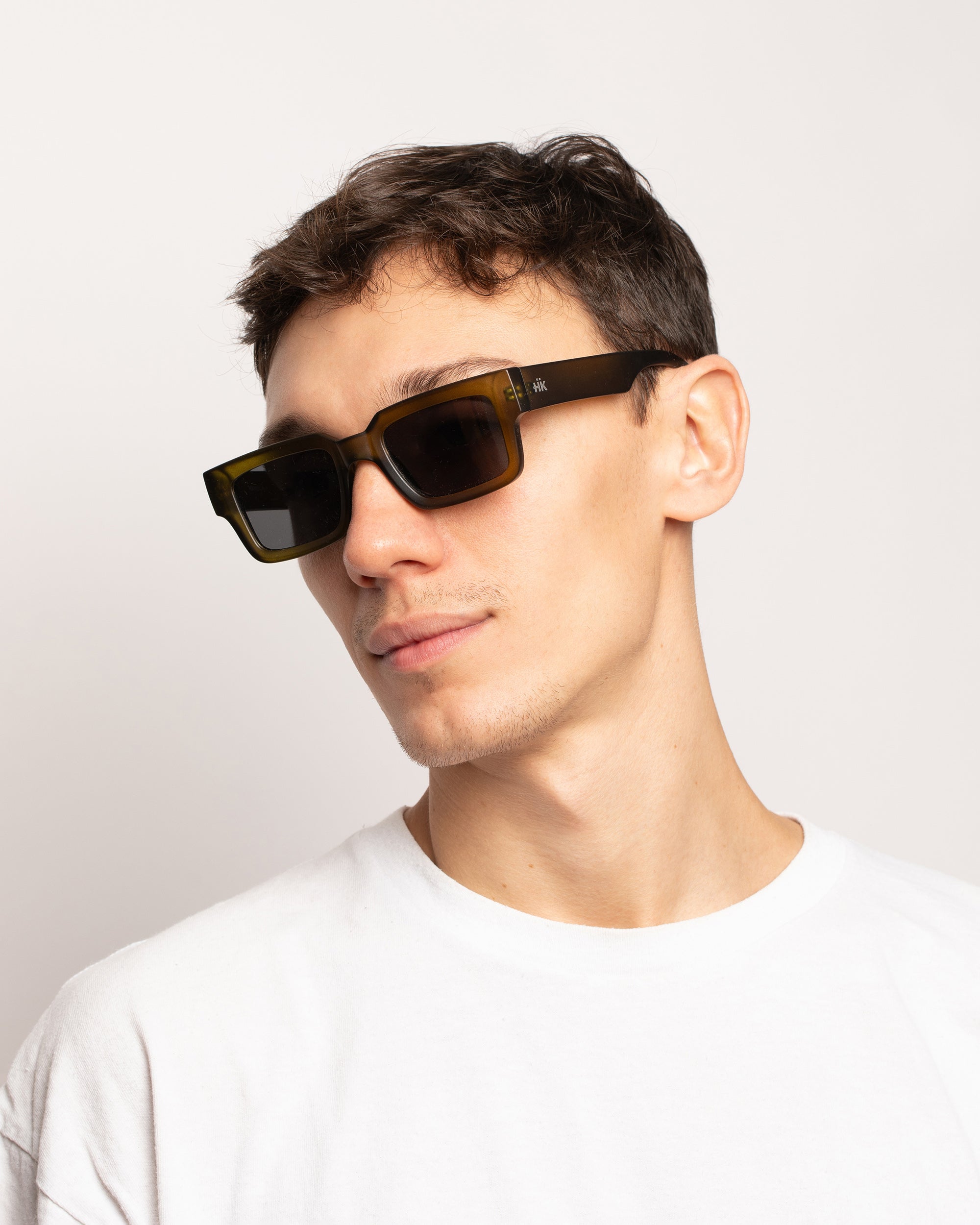 Hanukeii Islander Green / Black Sunglasses